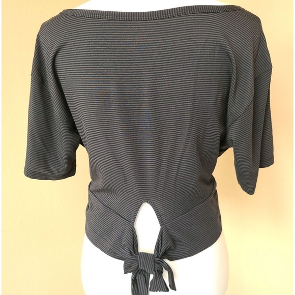 Victoria’s Secret Modal Twist Tie Crop Tee Stripe Black & Grey Large NWT - Picture 2 of 9